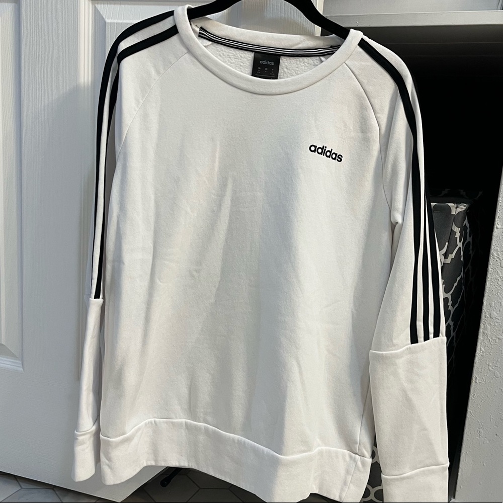 WHITE ADIDAS SWEATSHIRT